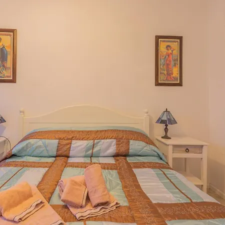 Sea & The Apartment *